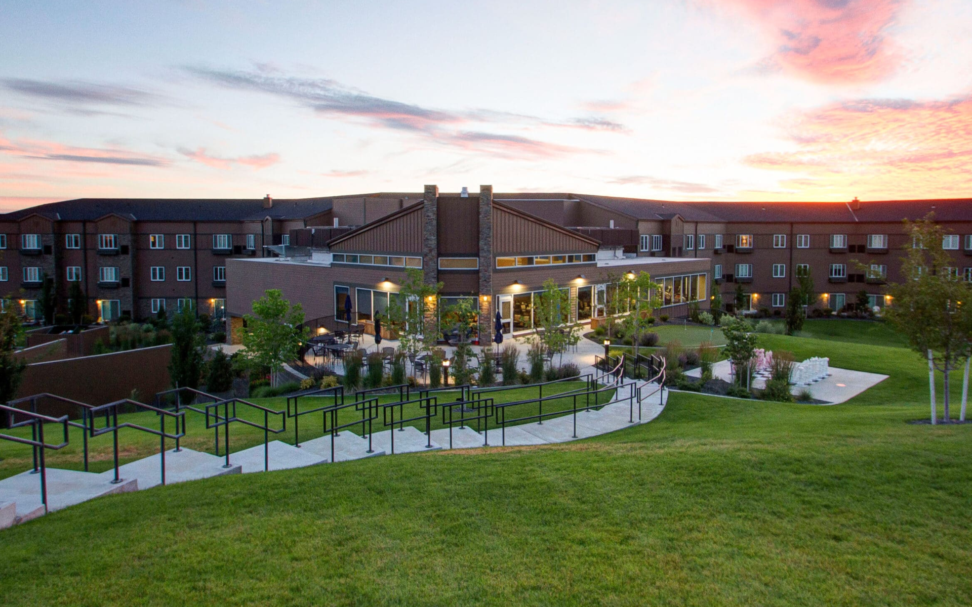 10 Ways Assisted Living Can Enhance Parkinson’s Care